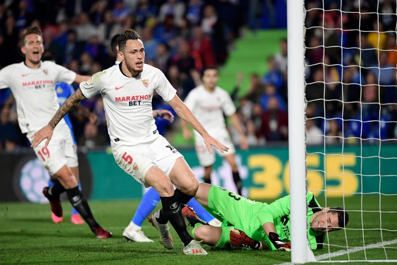 Lucas Ocampos, marcando el primer gol del Sevilla en el partido ante el Getafe | Imagen: JAVIER SORIANO / AFP - Getty Images