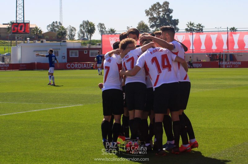 Celebración de uno de los tantos del filial del Sevilla FC, el Sevilla Atlético | Foto: Paz Seco, La Colina de Nervión
