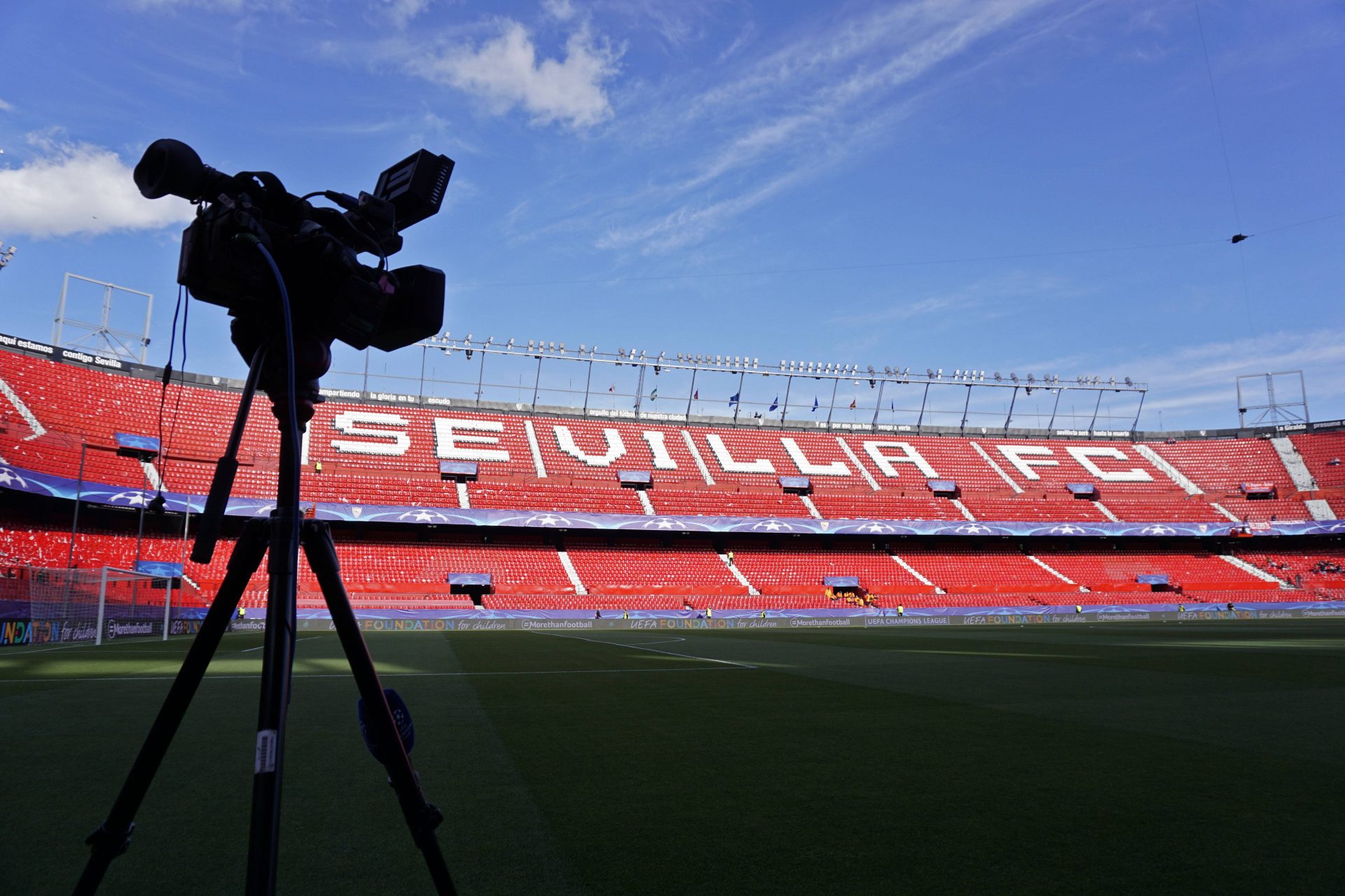 El Sevilla FC recibió 2,2 millones de euros menos en la temporada 19/20