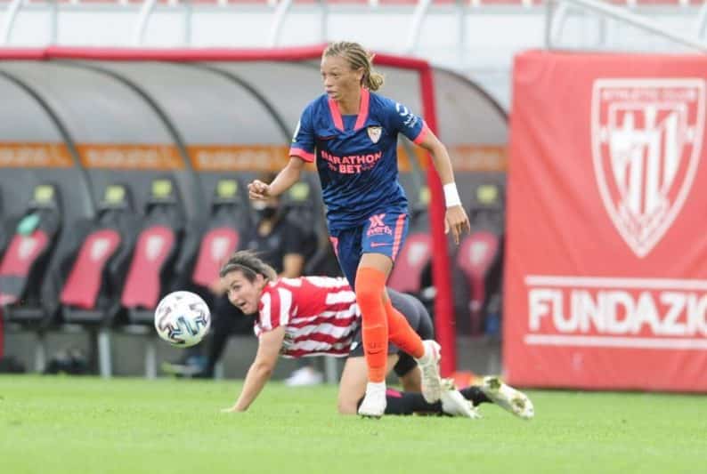 Zenatha Coleman en el partido entre el Athletic Club Femenino y el Sevilla FC Femenino