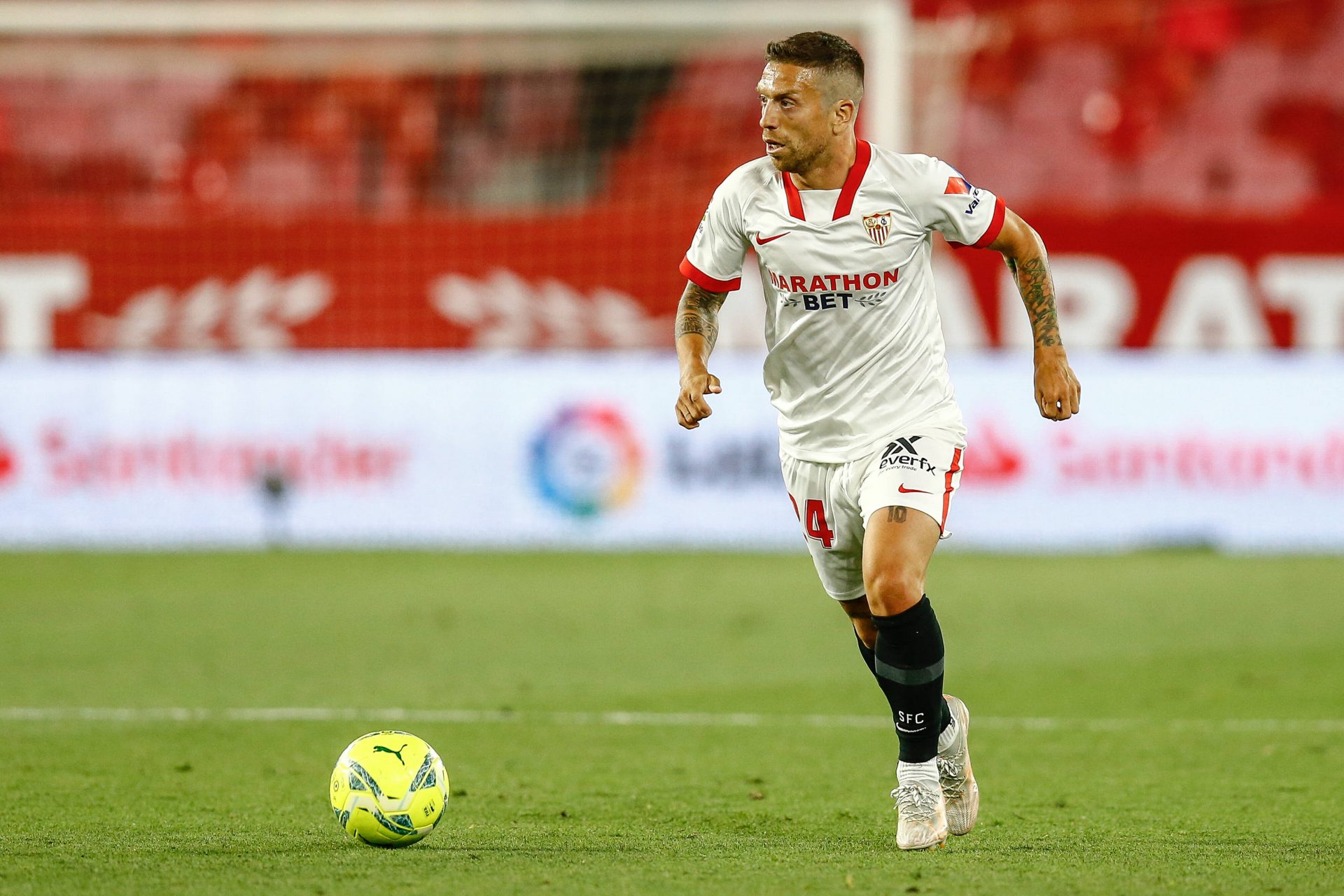 Sevilla FC Fichajes marcos acuña AC Milan Papu Gómez