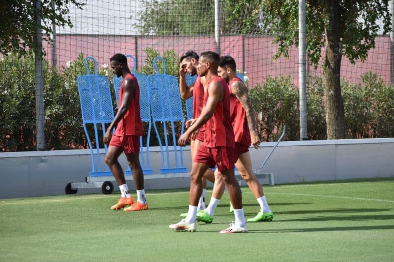 Jugadores Sevilla FC entrenamiento Julen Lopetegui