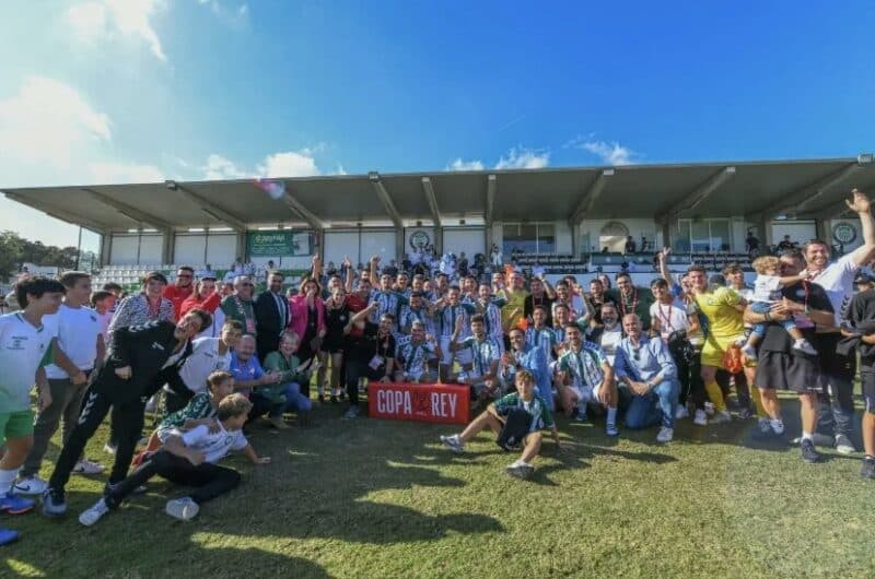 EL Juventud de Torremolinos CF, rival del Sevilla FC en la segunda ronda de eliminatorias de la Copa de Rey