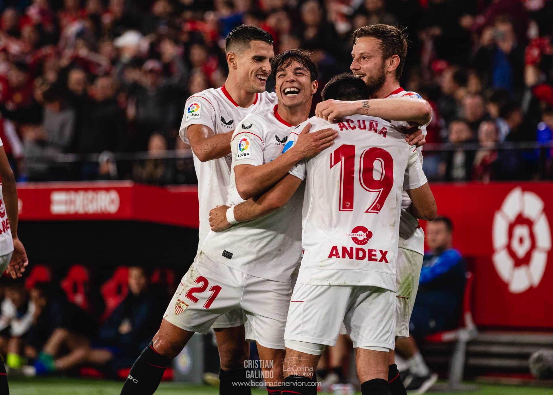 Los jugadores del Sevilla FC, celebrando el gol ante el Getafe CF | Imagen: Cristian Galindo & La Colina de Nervión