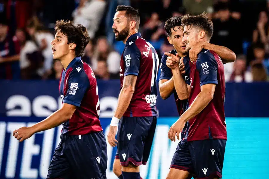 fichajes valencia cf levante-UD