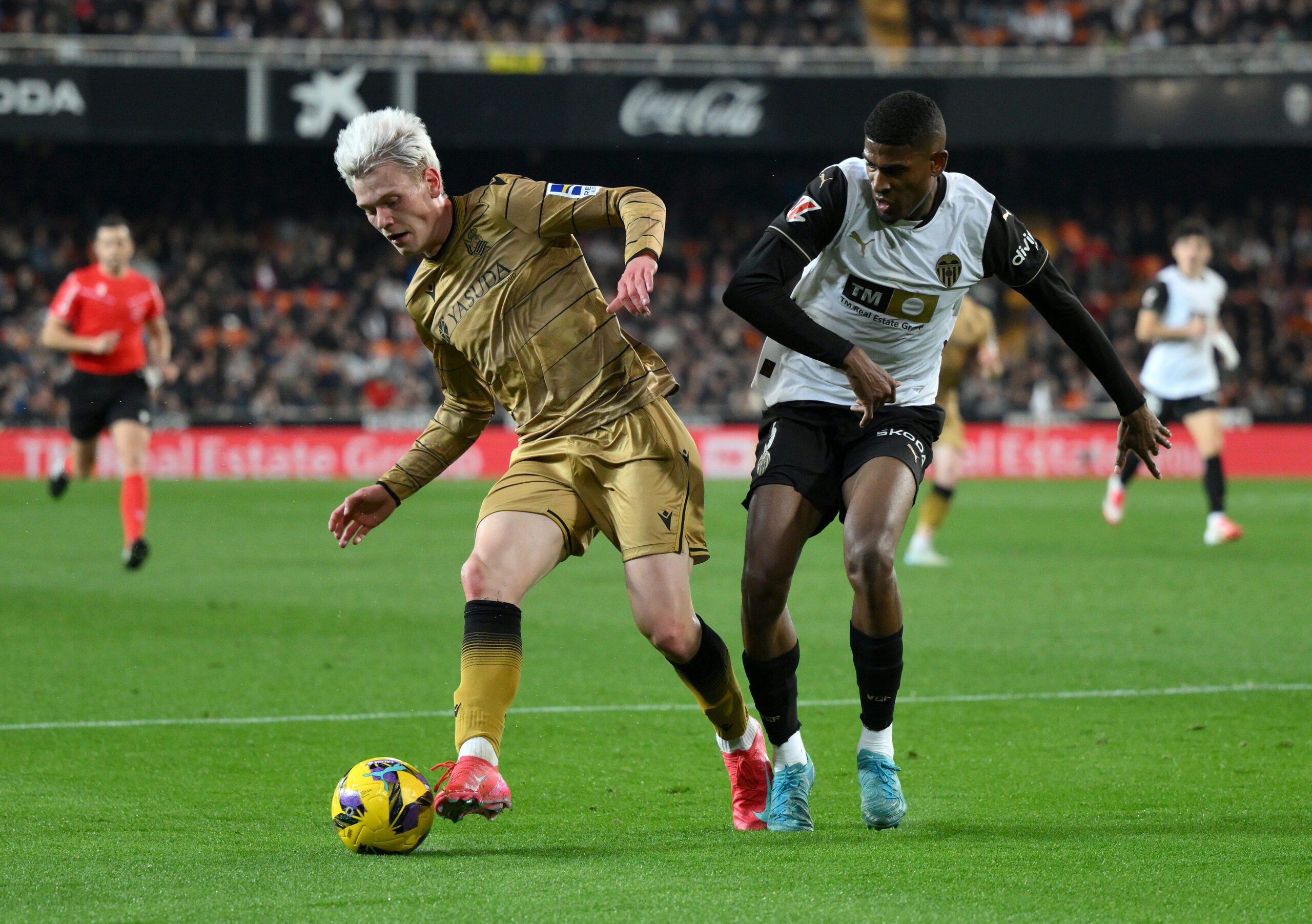 Valencia CF: Se cae el fichaje estrella: el Valencia gana tiempo | La ...
