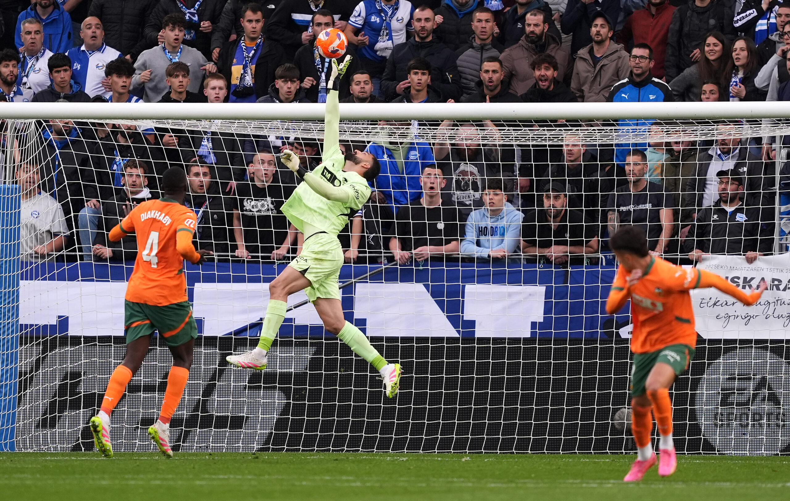 Valencia CF: Corberán aprieta por el favorito para la portería | La ...
