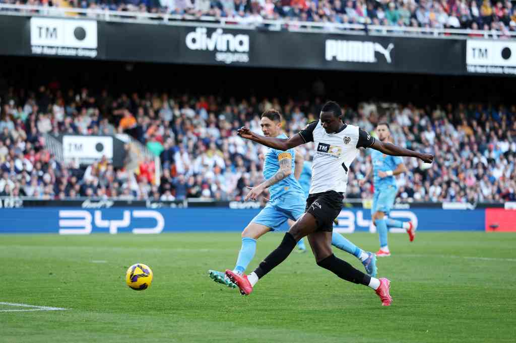 fichajes valencia, valencia cf, valencia cf fichajes, Umar Sadiq, mercado de fichajes