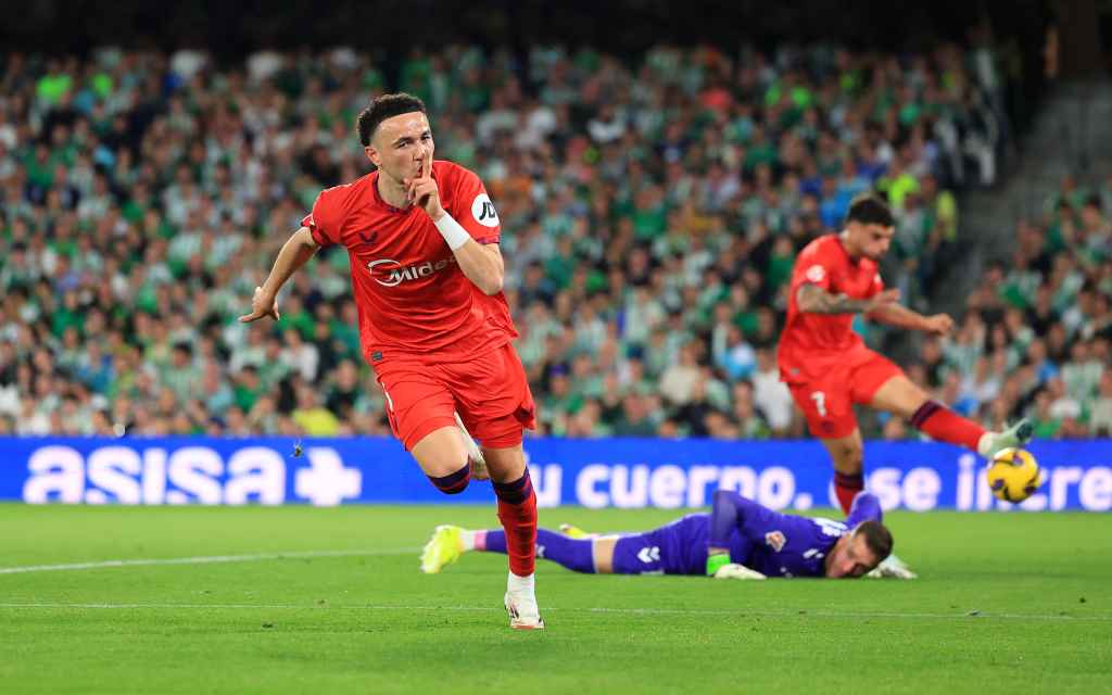 sevilla fc fichajes, Vargas, sevilla fc, fichajes sevilla, mercado de fichajes