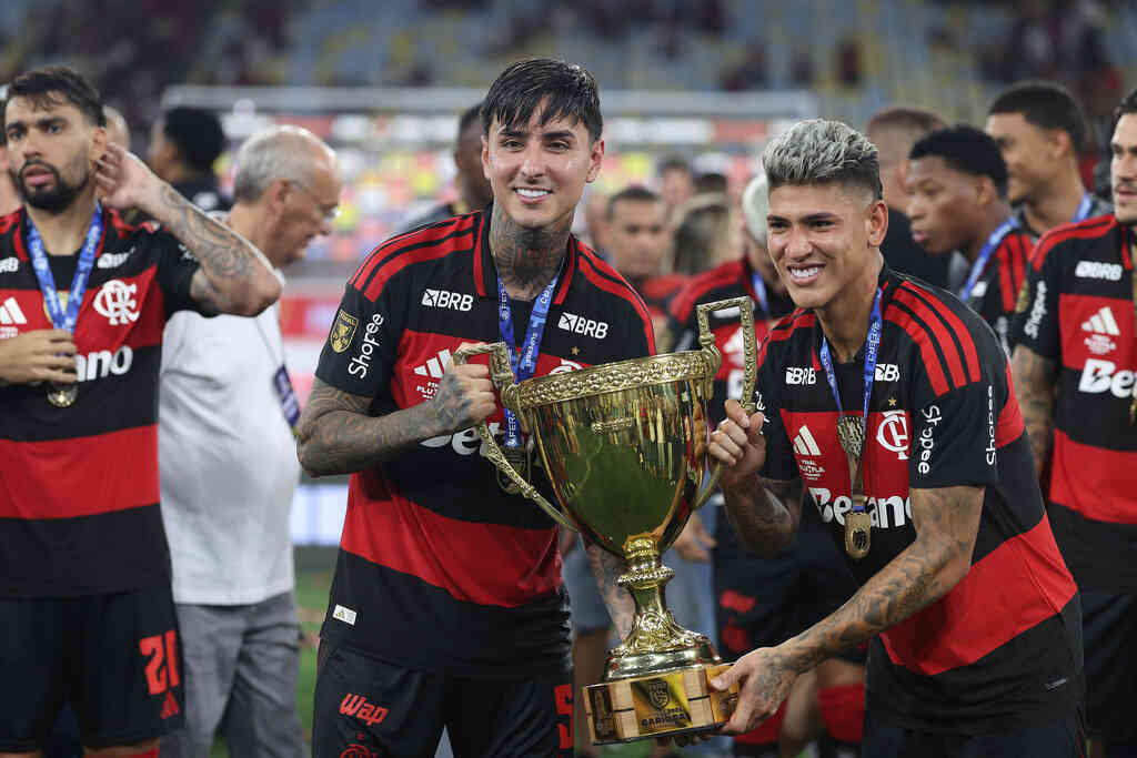 Sevilla FC fichajes: Jorge Carrascal sigue generando ingresos para las arcas de Nervión.