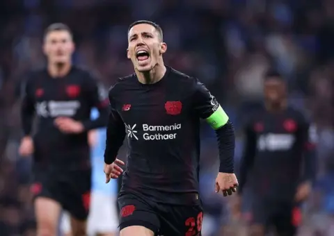 Alejandro Grimaldo, cerca del Atlético: el fichaje que puede cambiar la banda izquierda