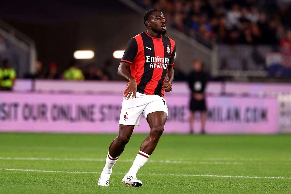 El Milan deja fuera a Fofana y el Betis lo vuelve a mirar_2