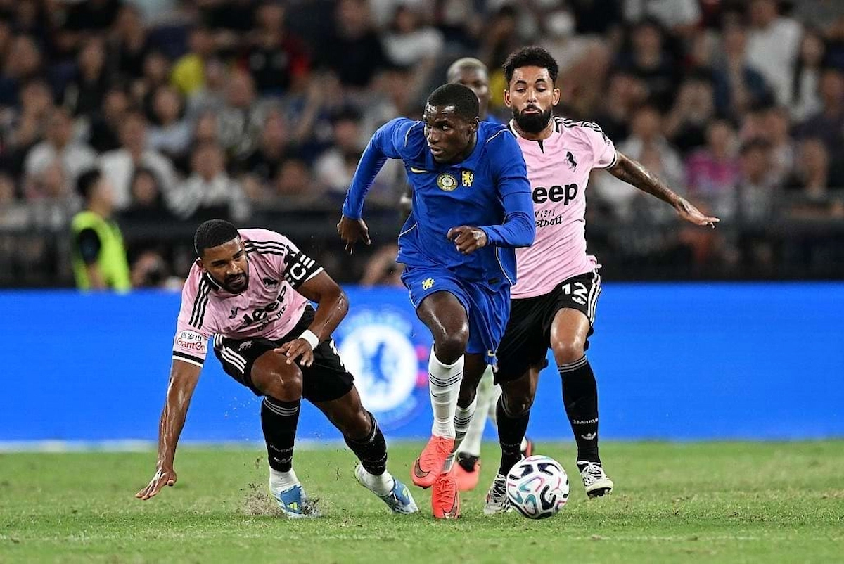 El Atlético estudia a Nicolas Jackson