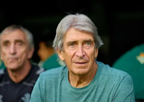 Pellegrini pide un pivote y deja claro que Ceballos no es la solución completa
