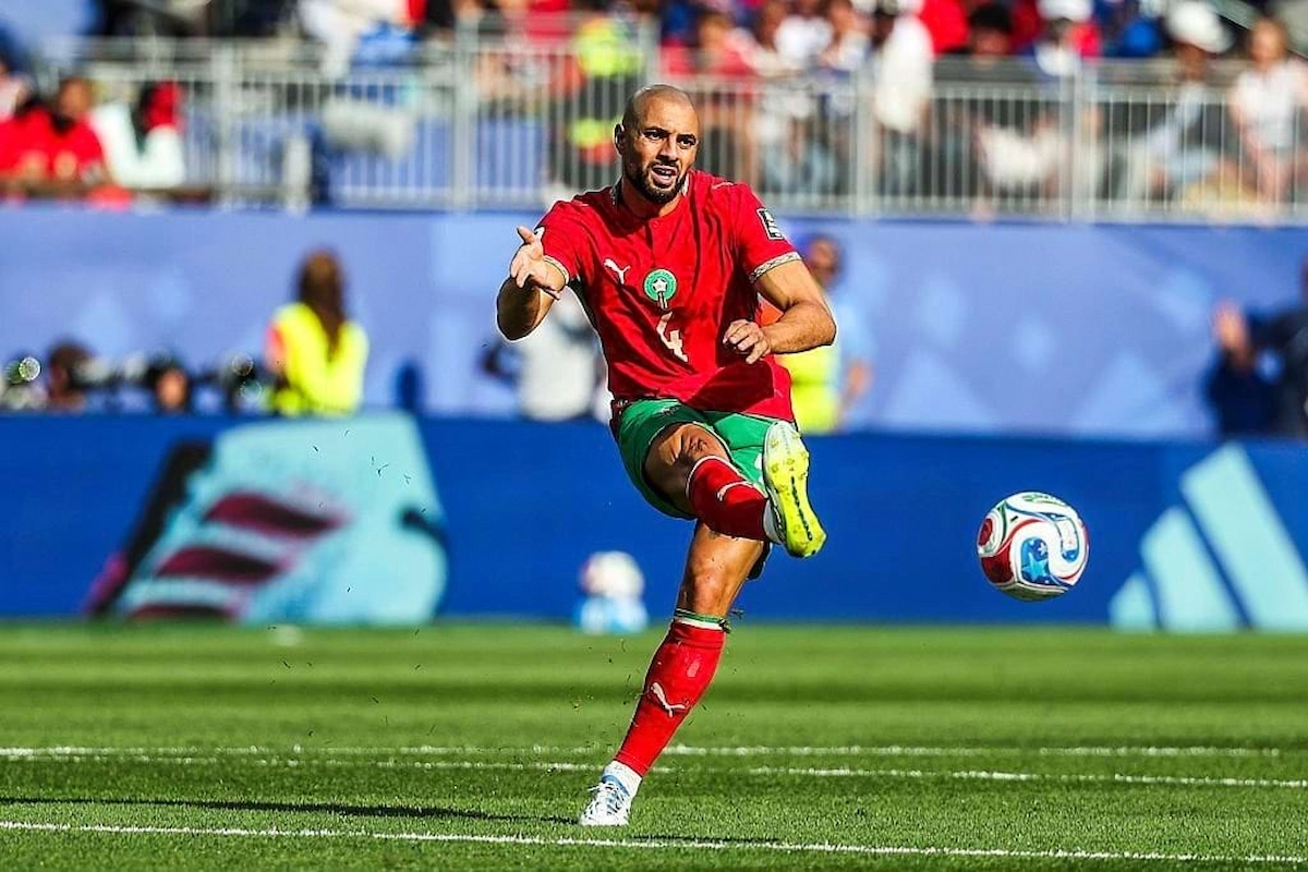 Amrabat se acerca al Betis, pero el límite salarial complica su fichaje-2
