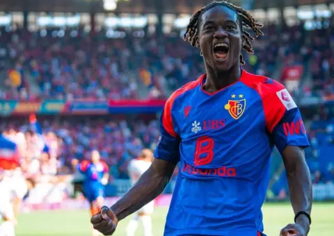 El Sevilla FC sigue en Suiza a Asane Sow, extremo revelación del Basilea