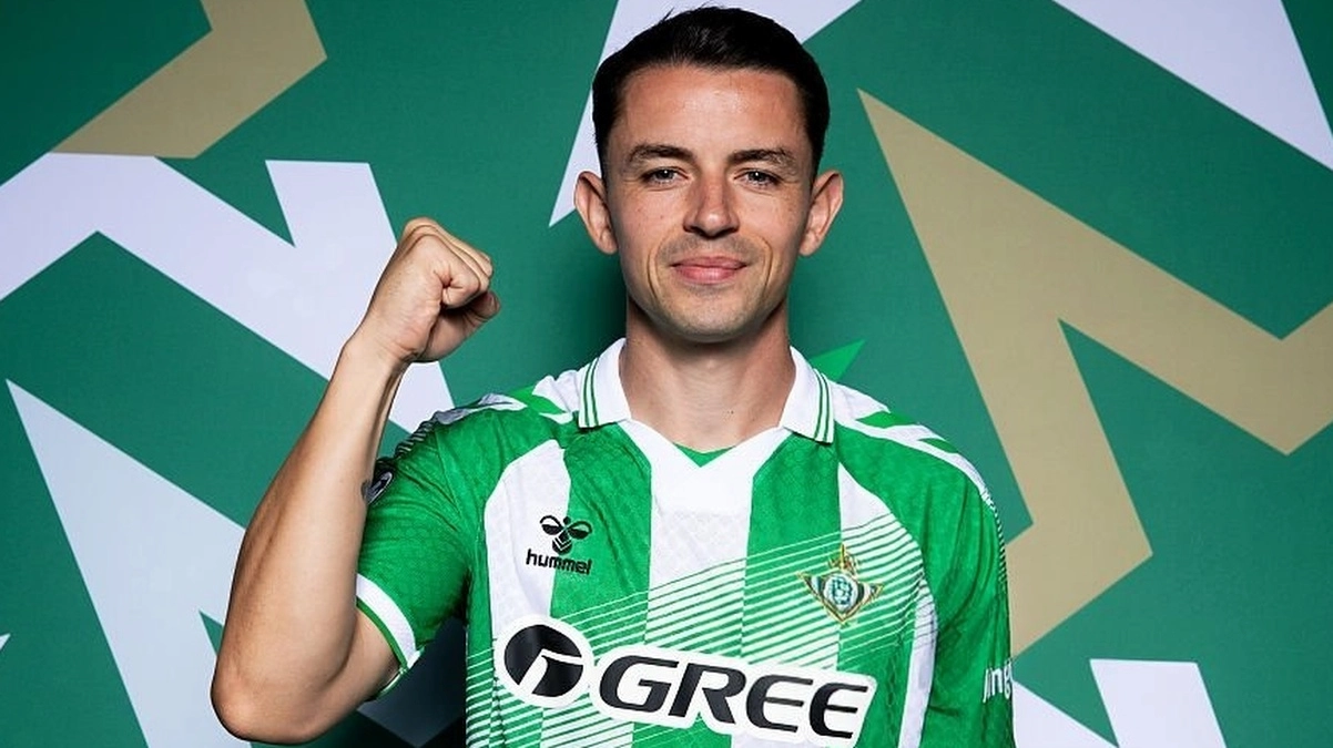 El Betis llega al límite por Ceballos: Fidalgo pesa en los últimos fichajes-2