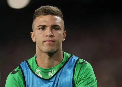El misterio de los 5,5 millones de Pablo García: lo que Betis y Racing sí han confirmado del traspaso