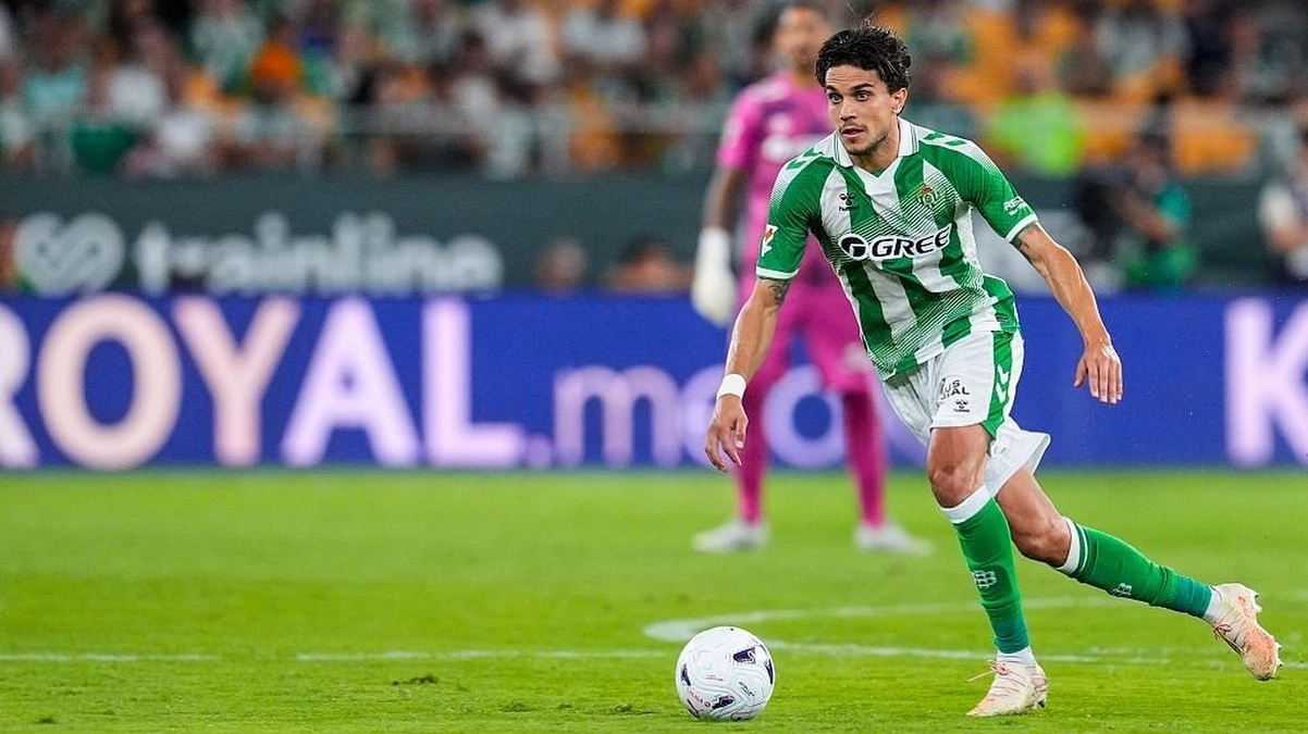 Bartra frenó a tiempo: el Betis evita romper su equilibrio defensivo-2