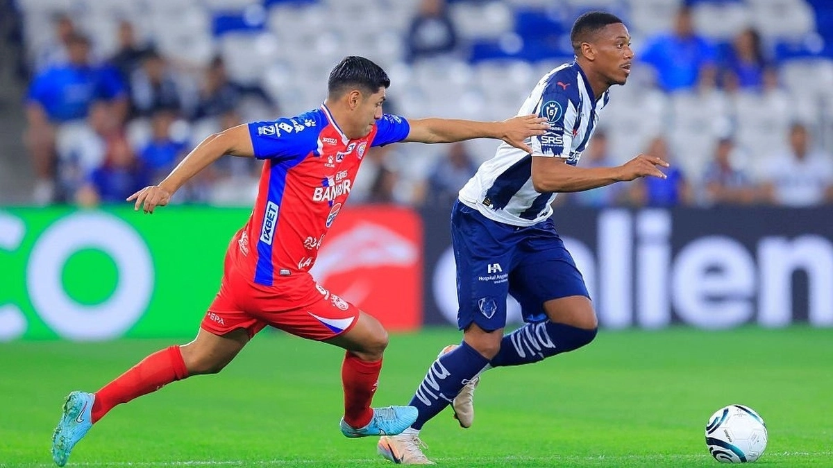 Martial rechaza diez millones de Libia y deja la puerta abierta al Málaga_2