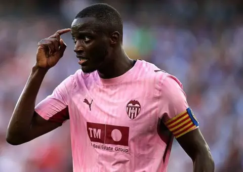 Diakhaby se rompe: los fichajes del Valencia vuelven al foco tras el 0-5