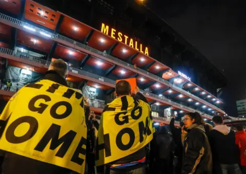 De Peter Lim a Gourlay: el mercado cambia el mapa de culpables en Mestalla