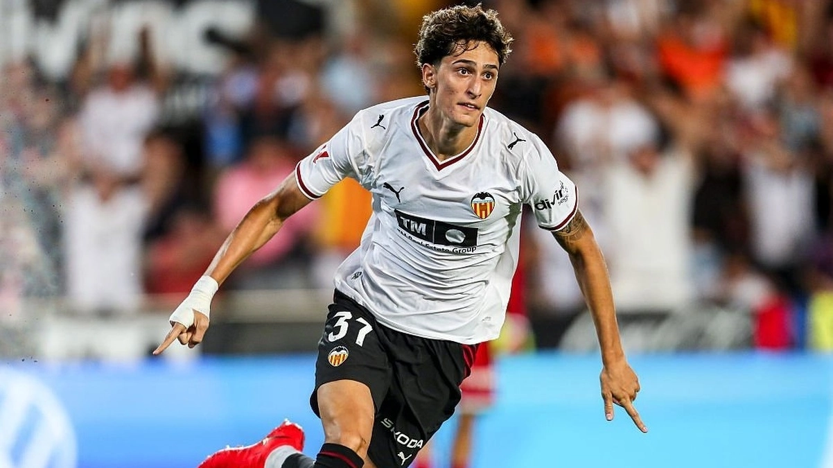 Valencia CF, después de Otorbi: ¿qué canterano puede tener minutos con Aguirre?-3