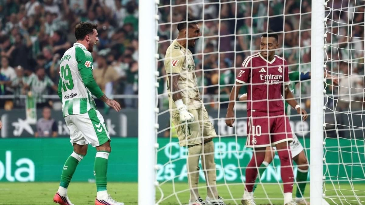 Diez goles en dos tardes: el problema defensivo que el Betis lleva a la Champions_2