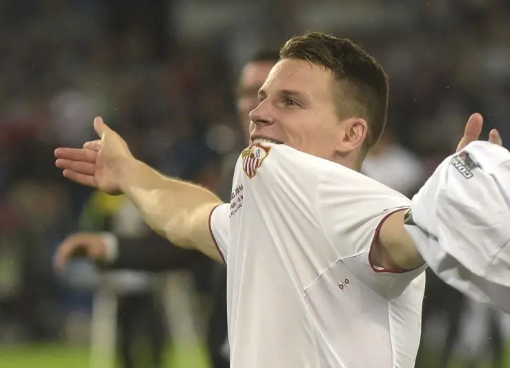 Las diez mayores ventas de la historia del Sevilla FC_2