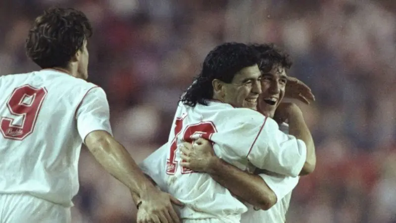 Este viernes llega ‘Maradona, uno de los nuestros’_1