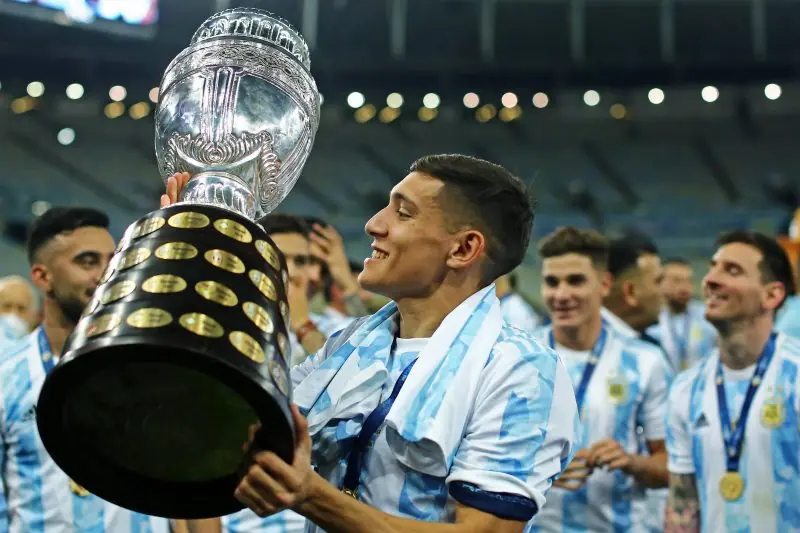 Sevilla FC Fichajes Nahuel Molina FC Barcelona Atlético de Madrid