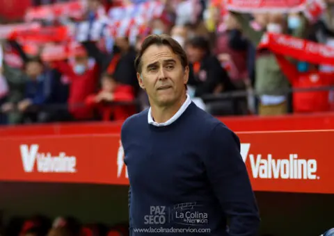 El Manchester United sigue pensando en Julen Lopetegui