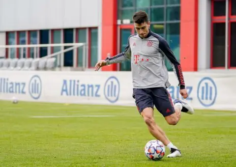 El Sevilla FC, en la carrera por Marc Roca