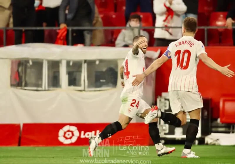 ivan rakitic papu gómez sevilla fc partido noticias