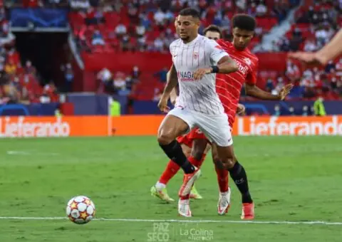 El Tottenham se une a la puja por Diego Carlos