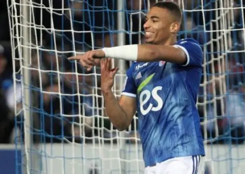Alexander Djiku, el posible plan de Monchi si sale Diego Carlos