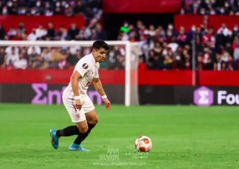 Las cifras reales de la oferta del Aston Villa por Marcos Acuña