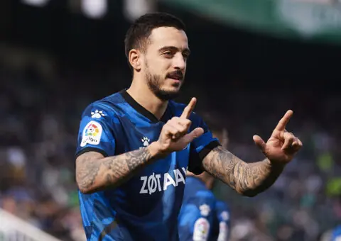 Joselu y Diego Conde: dos refuerzos de peso supeditados a la permanencia