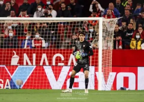 El Sevilla FC hace oficial la renovación de Bono hasta 2025