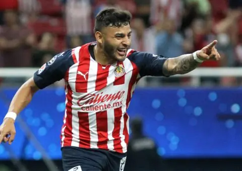 Alexis Vega, en agenda y recomendado por ‘Tecatito’