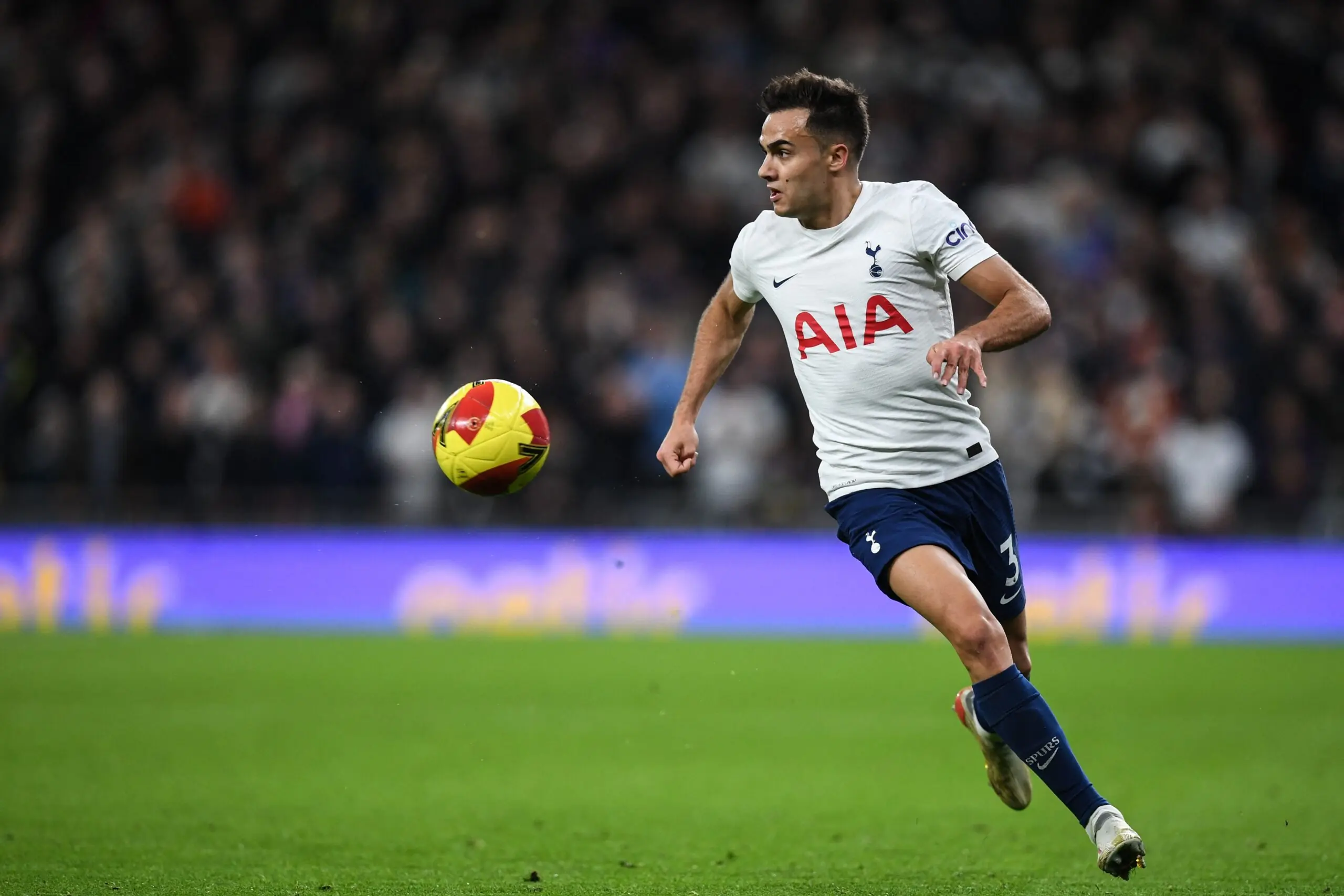 Sergio Reguilón tottenham hotspur sevilla fc fichajes barcelona