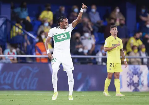 Johan Mojica espera al Sevilla FC