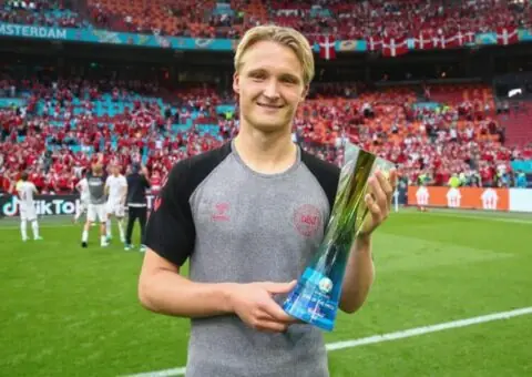 La incorporación de Kasper Dolberg ya es oficial