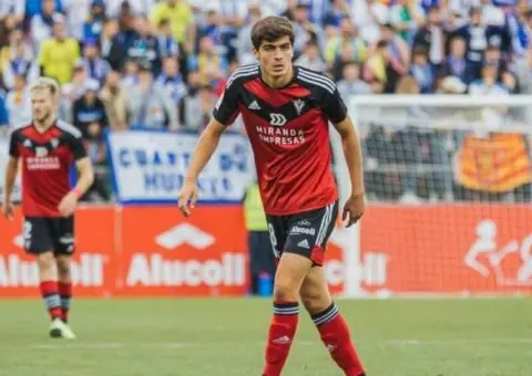 Juanlu Sánchez, testigo de la victoria del CD Mirandés