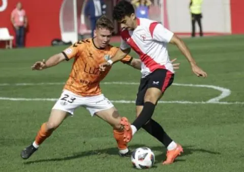 El Sevilla FC ata a Israel Domínguez para el filial
