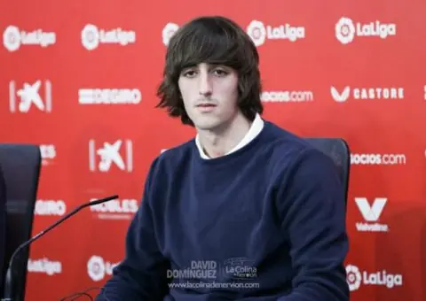 Bryan Gil: «No había otra opción que el Sevilla FC»
