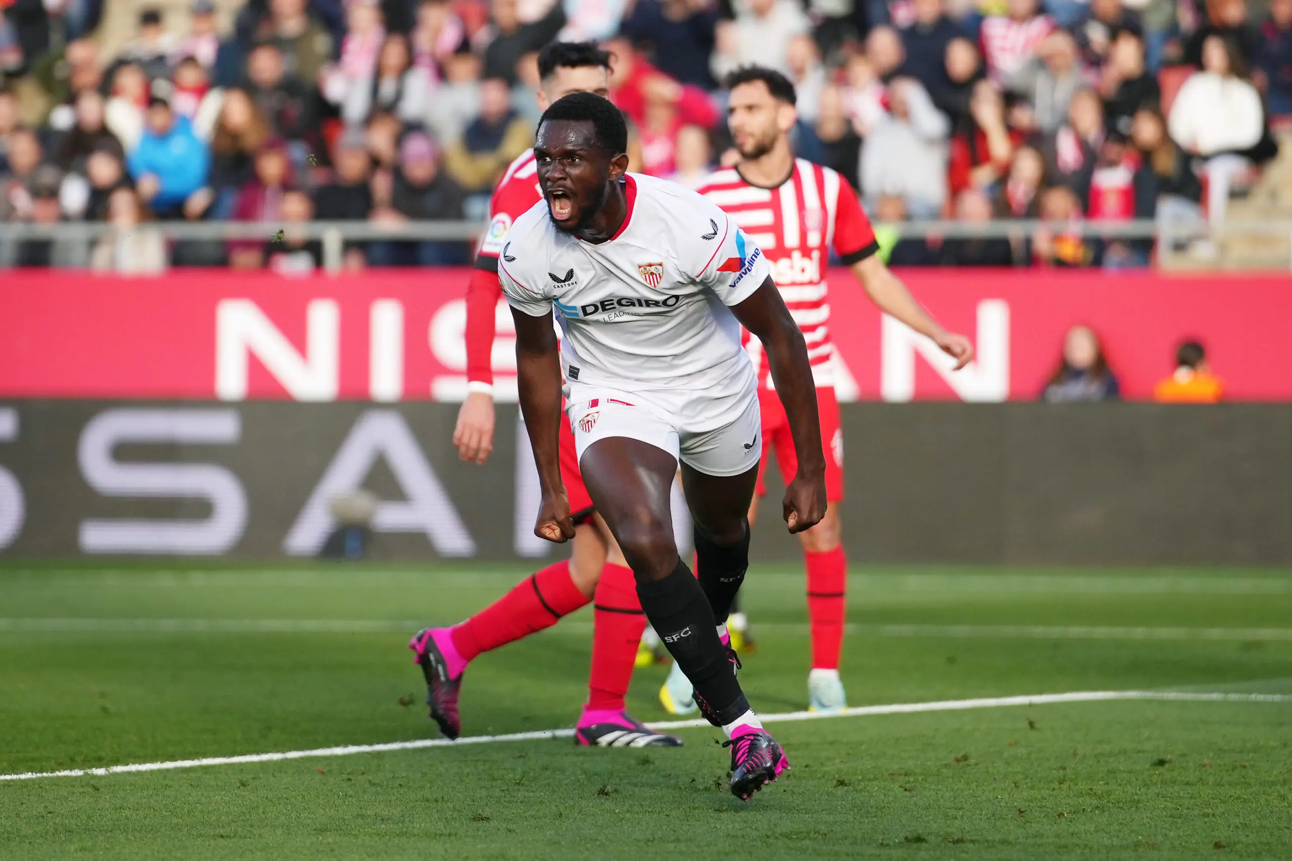 Sevilla FC Noticias, Lesión Nianzou