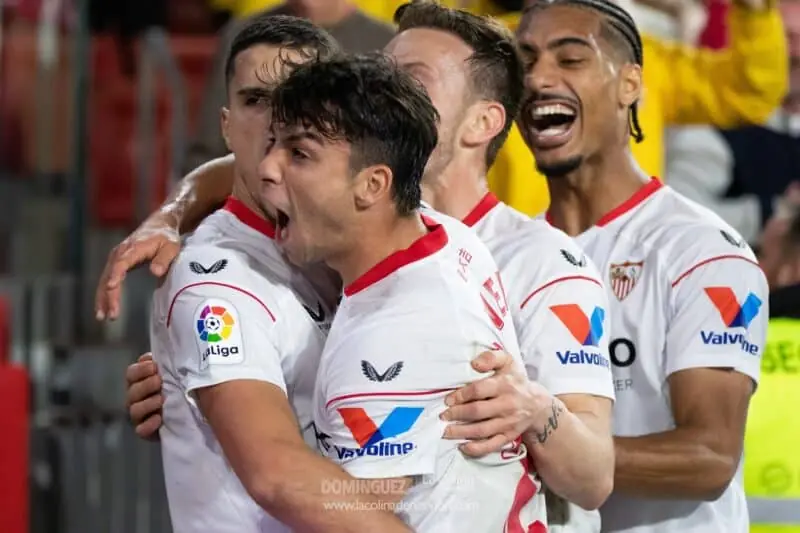 Posible once Sevilla FC Jorge Sampaoli Osasuna ERIK LAMELA ÓLIVER TORRES fichajes