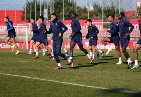 Tres caras sevillistas regresan a los entrenamientos