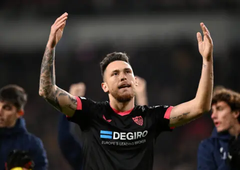 El Fulham puja por Ocampos